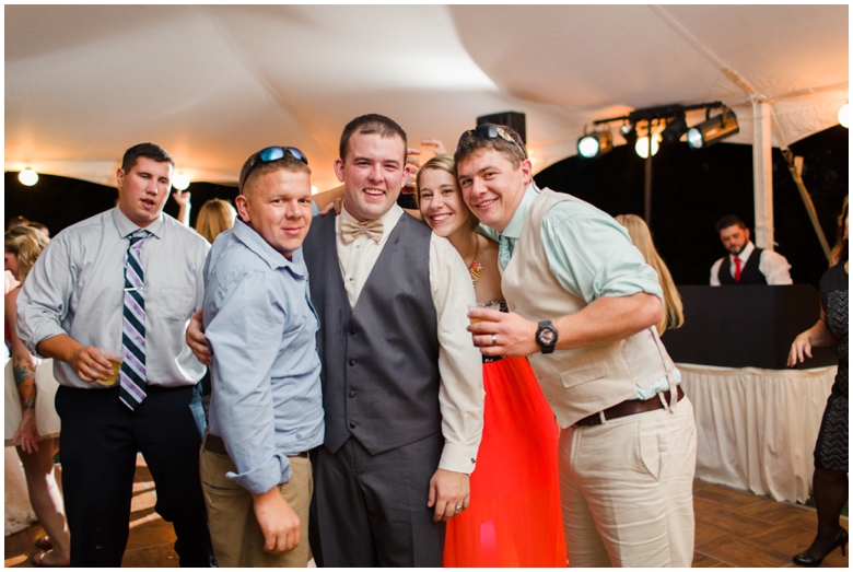Rustic-Virginia-Wedding_0111.jpg